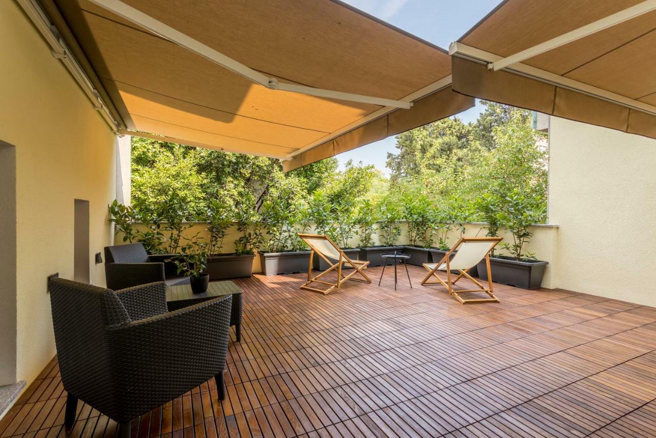 Monvi Luxury Suites Near Bacvice Beach And Old Town Split Exterior photo