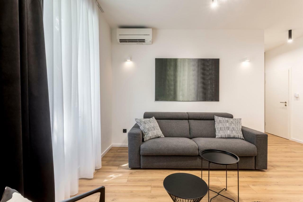 Monvi Luxury Suites Near Bacvice Beach And Old Town Split Exterior photo